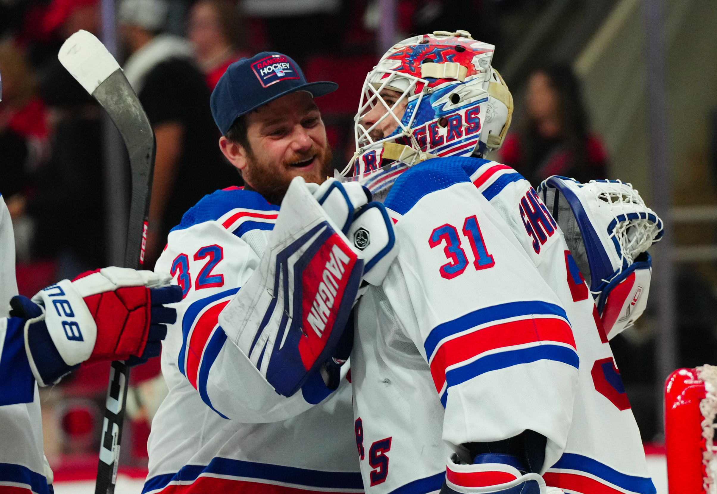 Jonathan Quick extended
