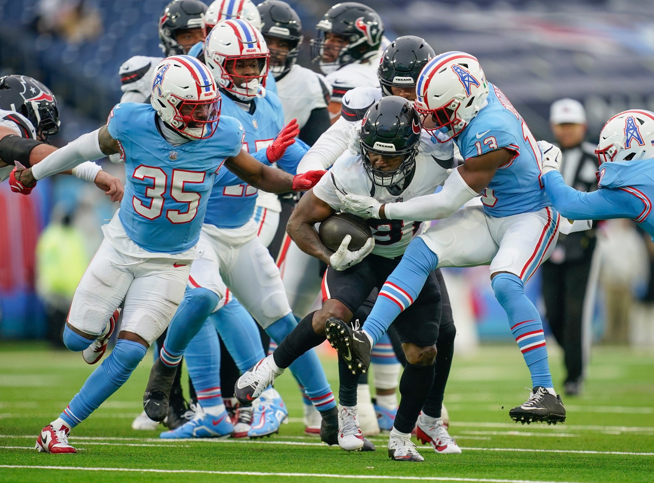 titans cut chidobe awuzie
